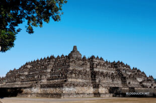 Borobudur thu hút rất nhiều du khách