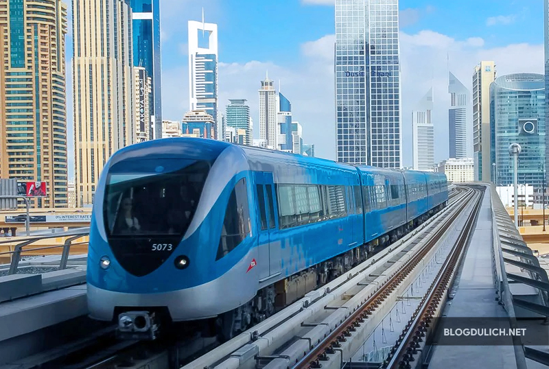 Hệ thống tàu điện tại Dubai rất tân tiến