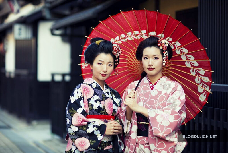Săn geisha ở khu Gion