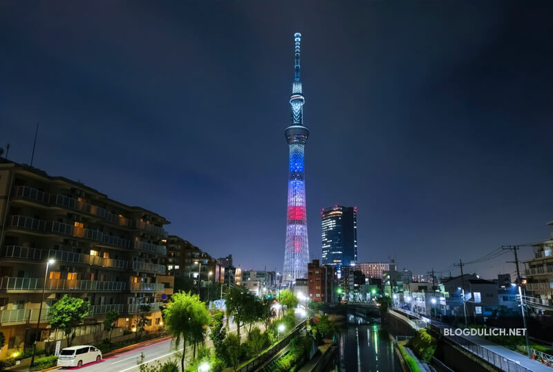 Tháp truyền hình Tokyo – Sky Tree