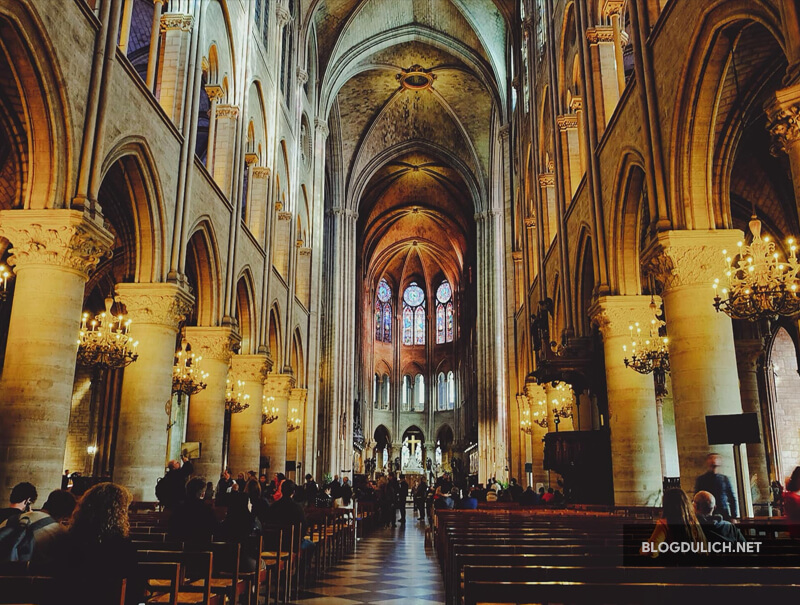 Nhà thờ Đức Bà Paris (Pháp)