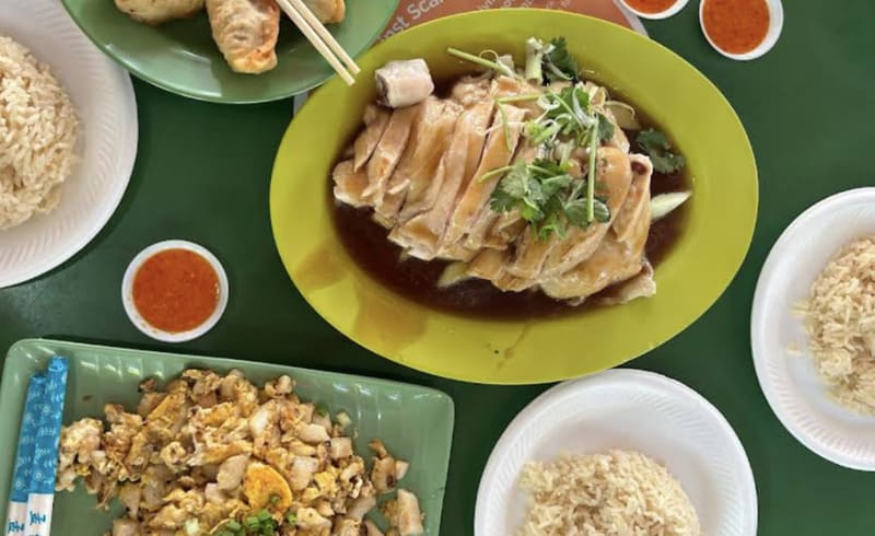 Cơm gà Hải Nam tại Tian Tian Hainanese Chicken Rice